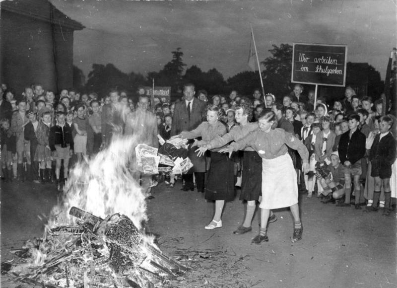 10 Mai Tag Der Bucherverbrennung Hintergrunde Holocaust Denkmal Berlin